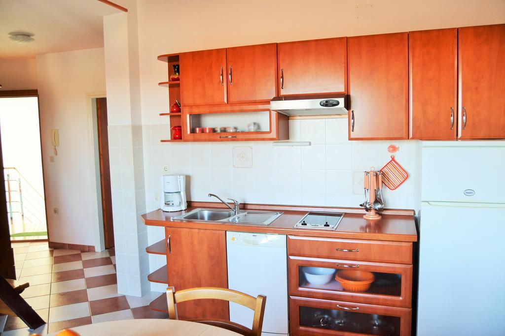 Apartments Green Village プレマントゥーラ 部屋 写真