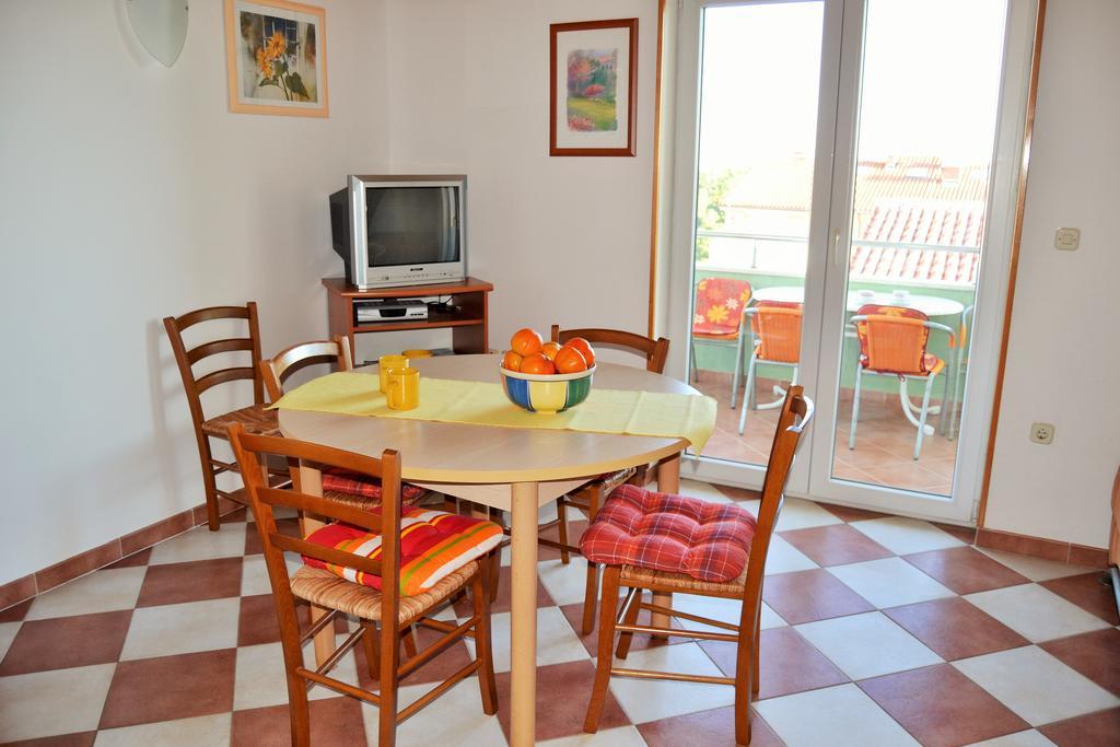 Apartments Green Village プレマントゥーラ 部屋 写真