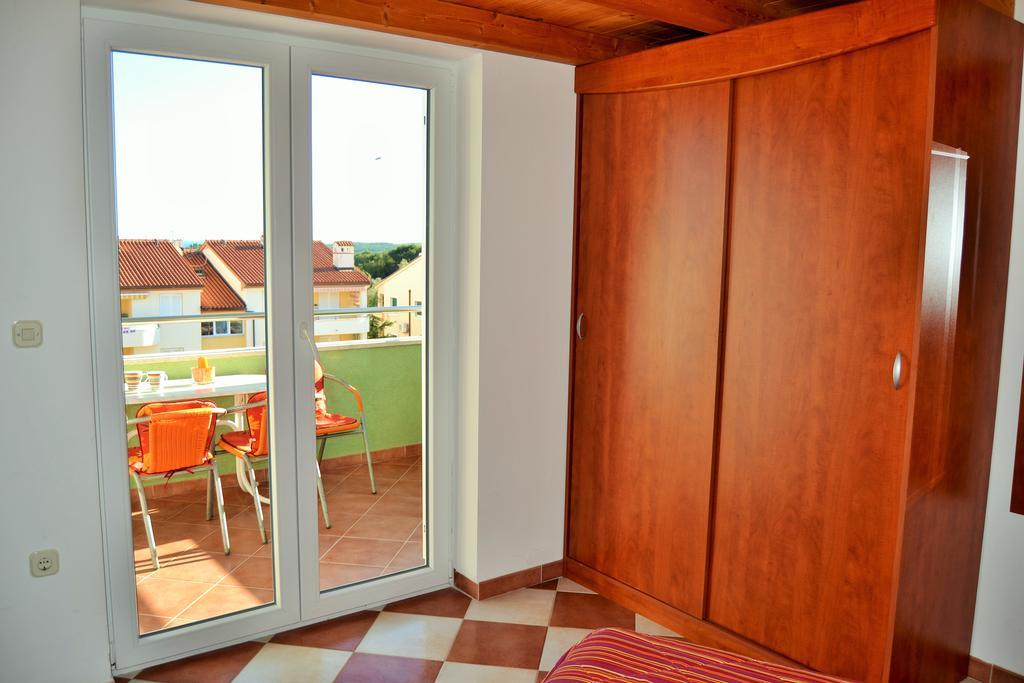 Apartments Green Village プレマントゥーラ 部屋 写真